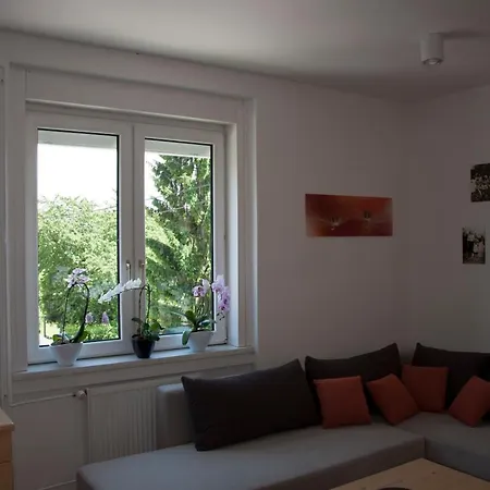Luka Apartman