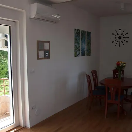 Luka Apartman